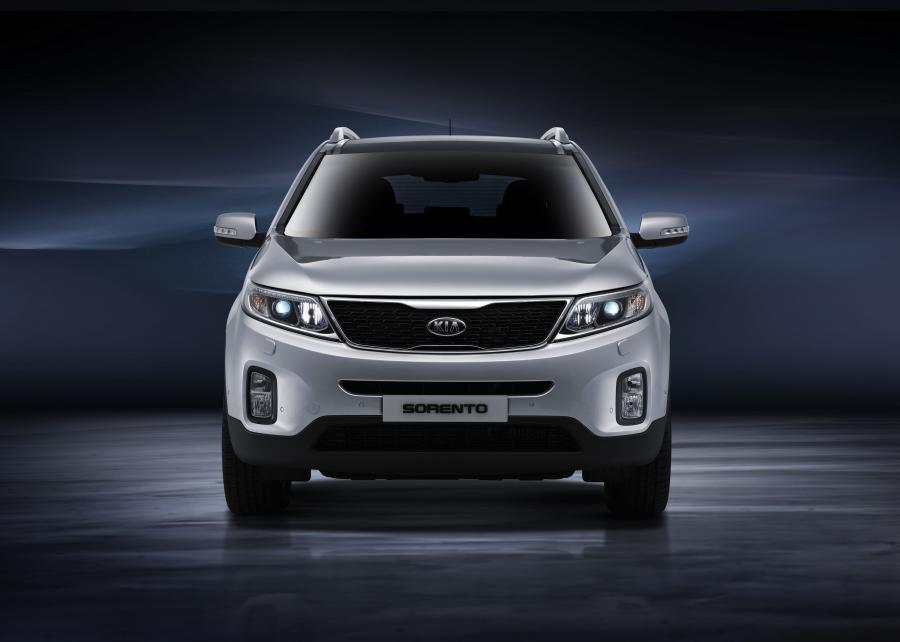  Kia Sorento 2013 года  (фото 2 из 3)